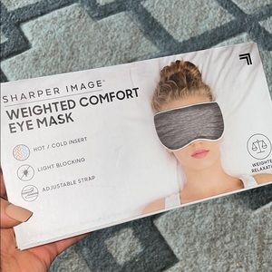 Weighted comfort eye mask